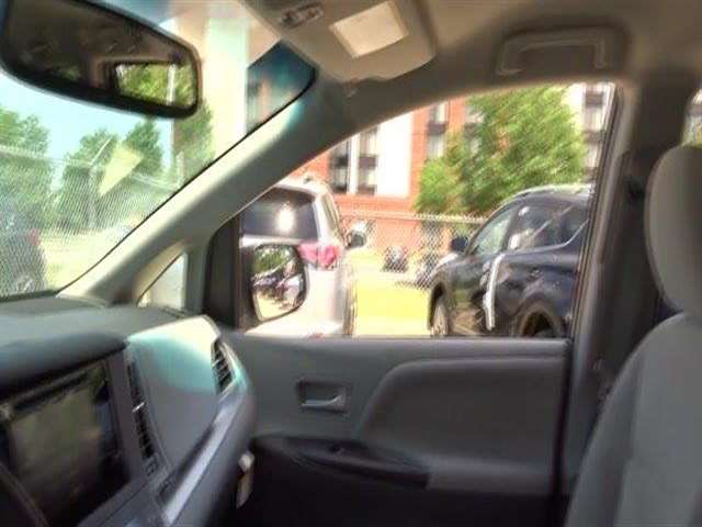 2017 Toyota Sienna LE